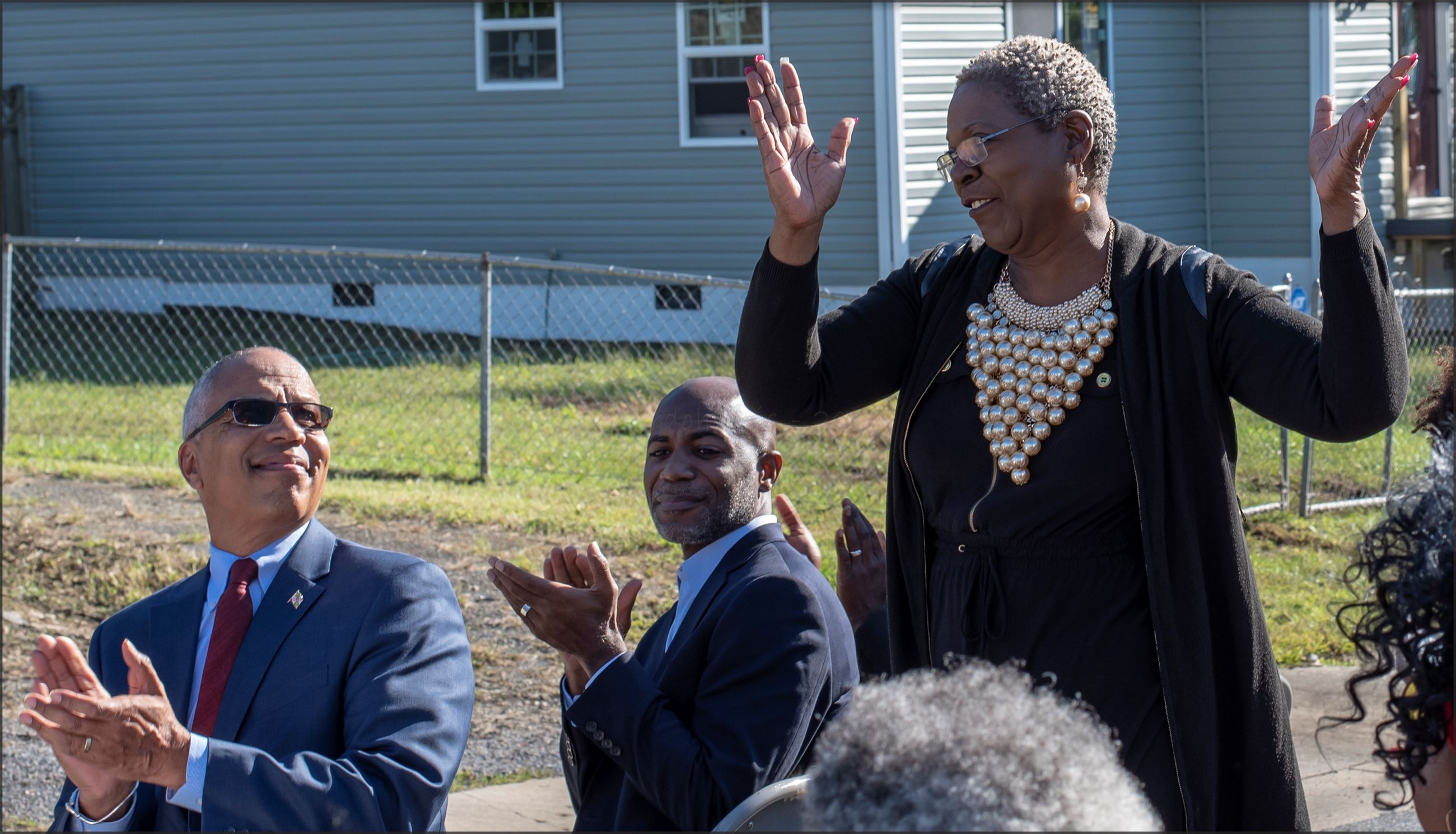 _7504911_B_info_Nikon D750 Oct. 17, 2018